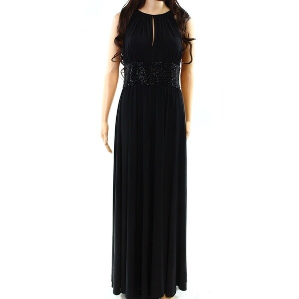 JS Boutique Black Keyhole Maxi Dress